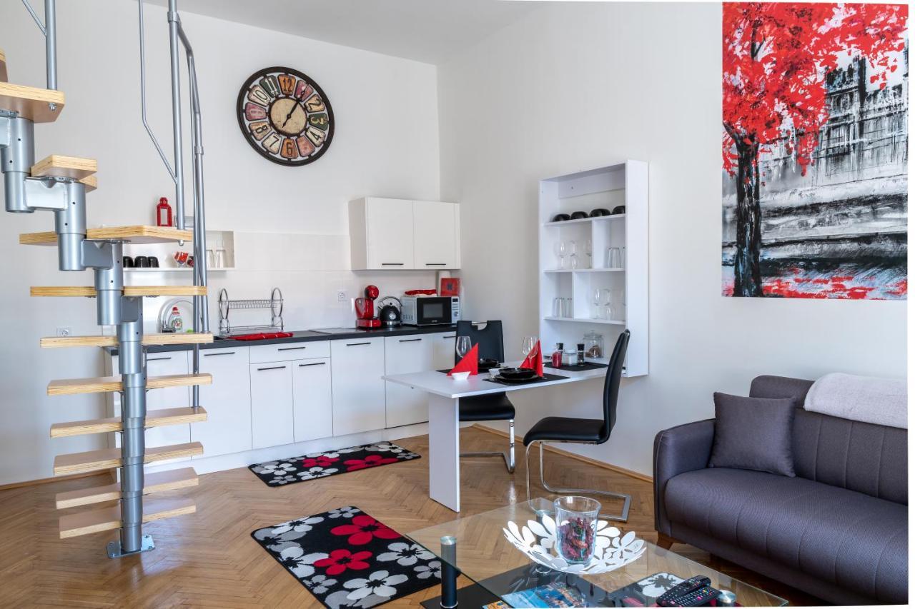 Biztos Kucko Apartment Szeged Ngoại thất bức ảnh